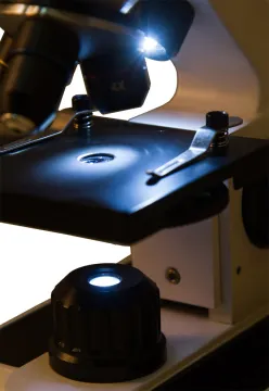 Микроскоп цифровой Bresser Biolux Touch LCD 40–1400x, изображение 13